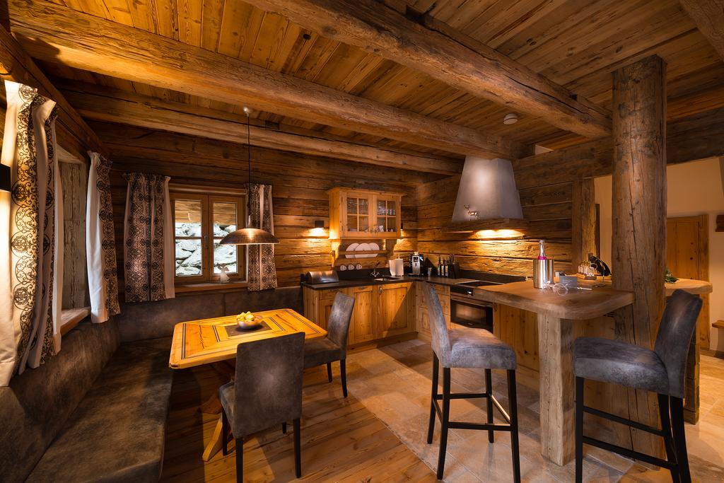 Chaletdorf Auszeit Huttschlag Номер фото